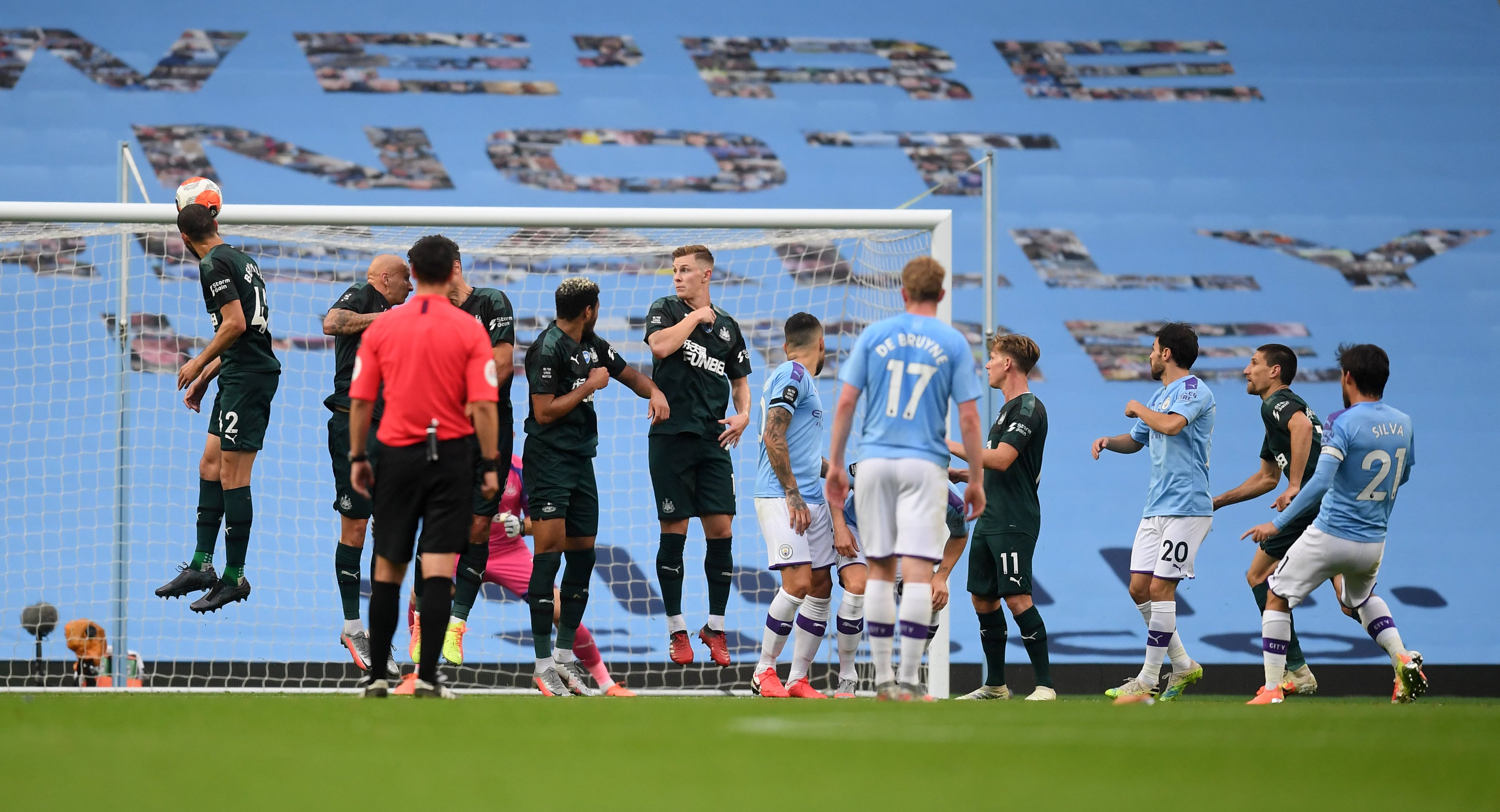 格兰特命中7记三分，生涯三分球命中数破1000球大关（格兰特轰进7记三分，生涯三分命中数突破1000大关）